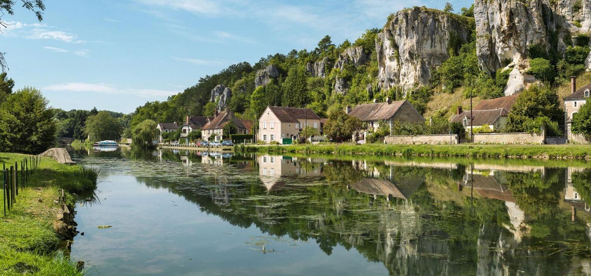 Meublé De Tourisme La Maison D'orgy Hébergement de vacances *
