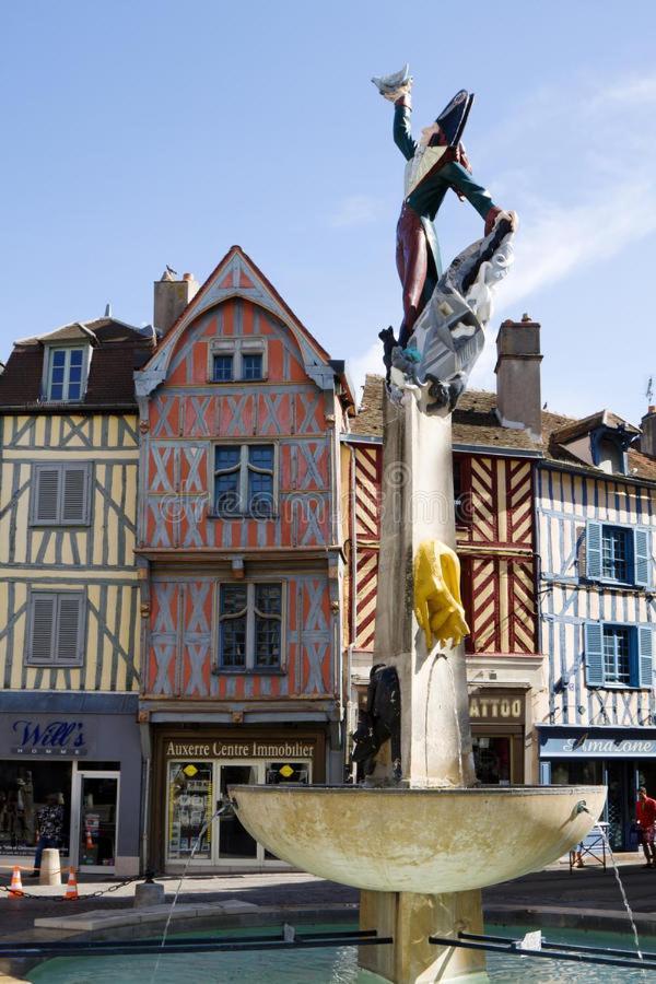 Meublé De Tourisme La Maison D'orgy Hébergement de vacances