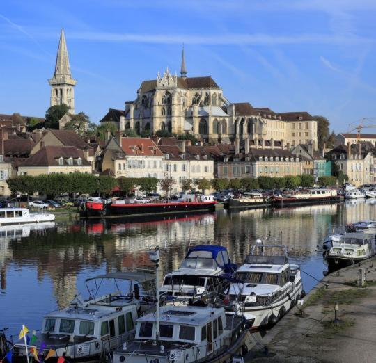 Meublé De Tourisme La Maison D'orgy * Chevannes (Yonne)